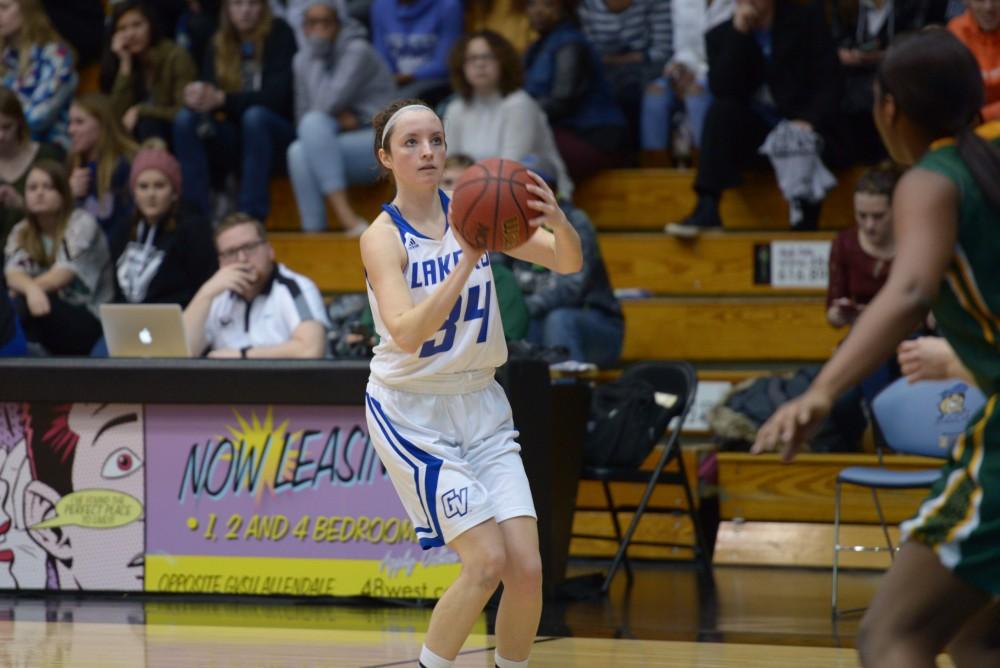 GVL / Luke Holmes - Bailey Cairnduff (34) sets up to pop the shot. GVSU Women’s Basketball defeated Wayne State University on Thursday, Jan.19, 2017.