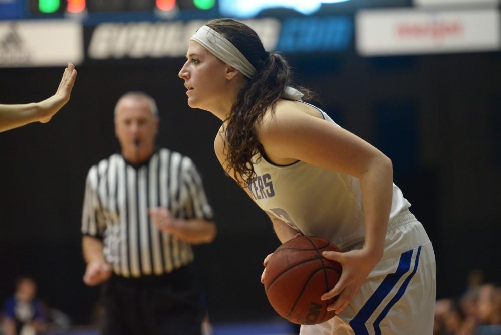 GVL / Luke Holmes - Kayla Dawson (23) sets up at the arc. GVSU Women’s Basketball defeated Wayne State University on Thursday, Jan.19, 2017.