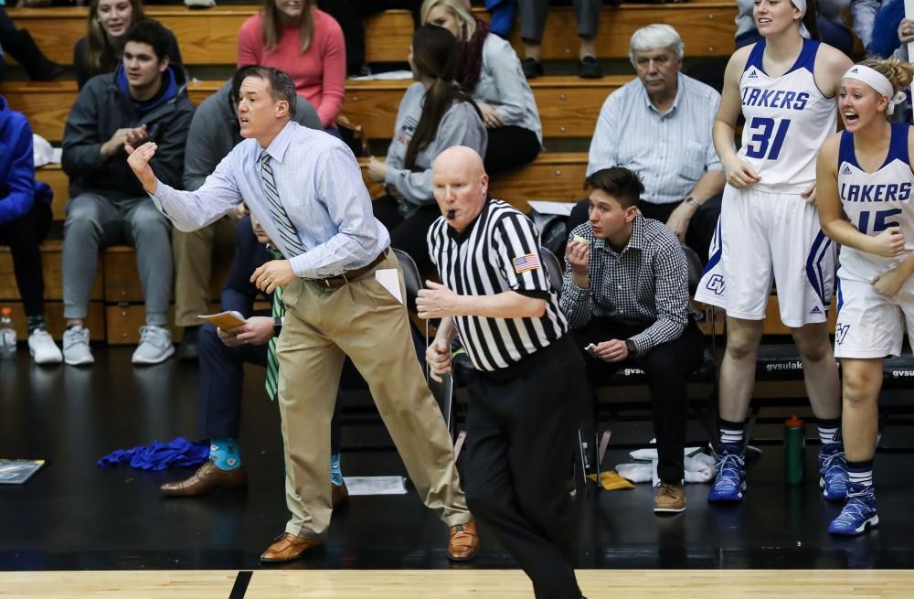 GVL/Kevin Sielaff - Head coach Mike Williams calls out instructions to his players during the game inside the Fieldhouse Arena as Grand Valley squares off against SVSU on Saturday, Jan. 21, 2017. The Lakers took the victory with a final score of 63-57.