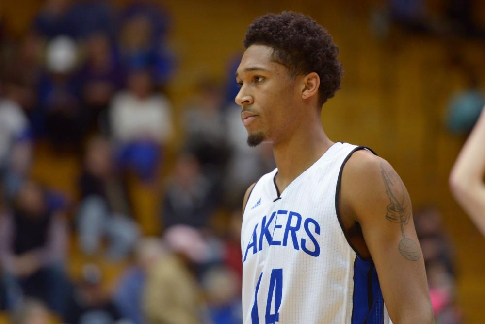 GVL / Luke Holmes - Chris Dorsey (14) looks down the court. GVSU Men’s Basketball defeated Michigan Tech in the Fieldhouse Arena on Thursday, Feb. 16, 2017.