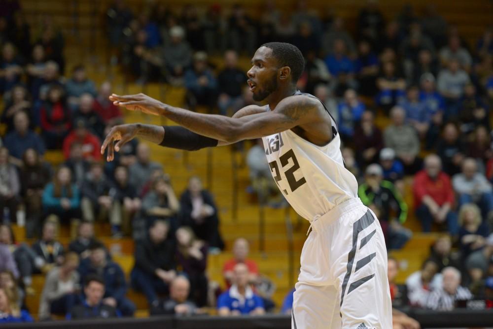 GVL / Luke Holmes - Myles Miller (12) handles the ball. GVSU Men’s Basketball defeated Michigan Tech in the Fieldhouse Arena on Thursday, Feb. 16, 2017.