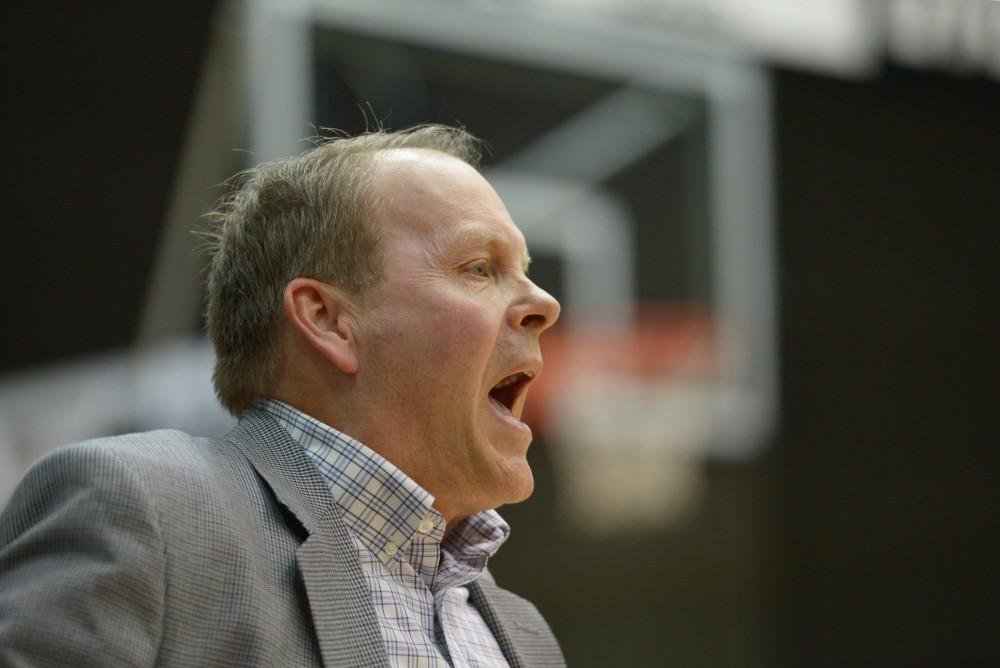 GVL / Luke Holmes - Coach Wesley calls out to his players from the sideline. GVSU Men’s Basketball defeated Michigan Tech in the Fieldhouse Arena on Thursday, Feb. 16, 2017.