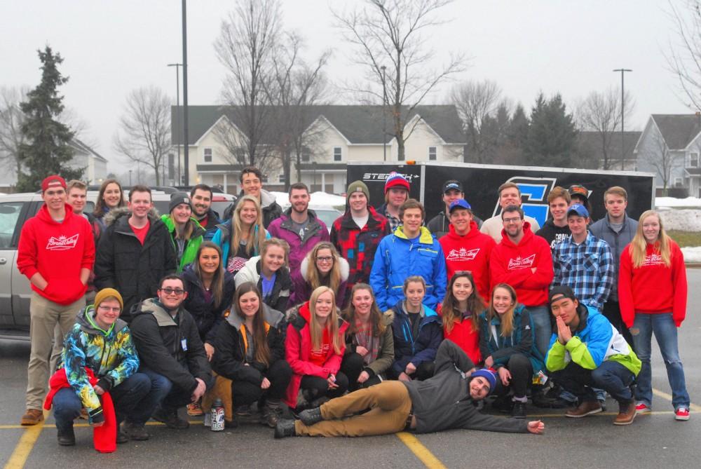 GVL / Courtesy - Connor Currier 
The GVSU Ski Club prepares to leave for their second ski meet on Friday, Jan. 20, 2017.