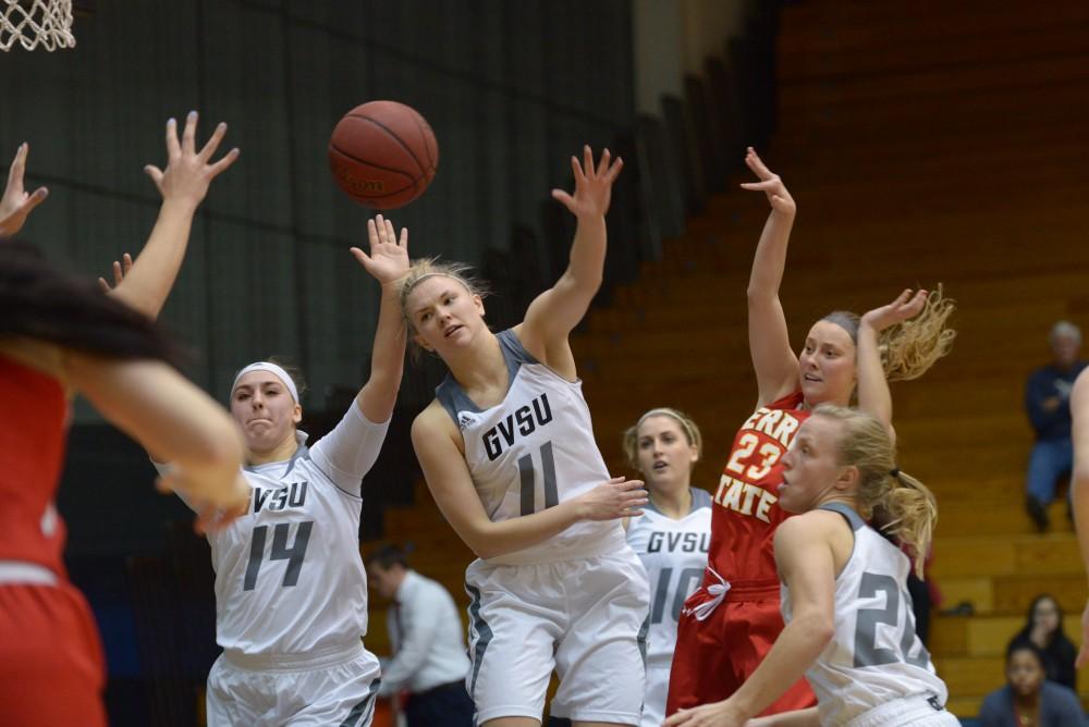 GVL / Luke Holmes - Janae Langs (20) puts pressure on the ball. GVSU Women’s Basketball defeated Michigan Tech in the Fieldhouse Arena on Thursday, Feb. 16, 2017.