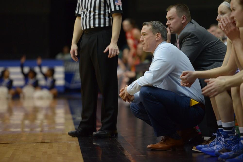 GVL / Luke Holmes - Coach Sayers yells from the bench. GVSU Women’s Basketball defeated Michigan Tech in the Fieldhouse Arena on Thursday, Feb. 16, 2017.