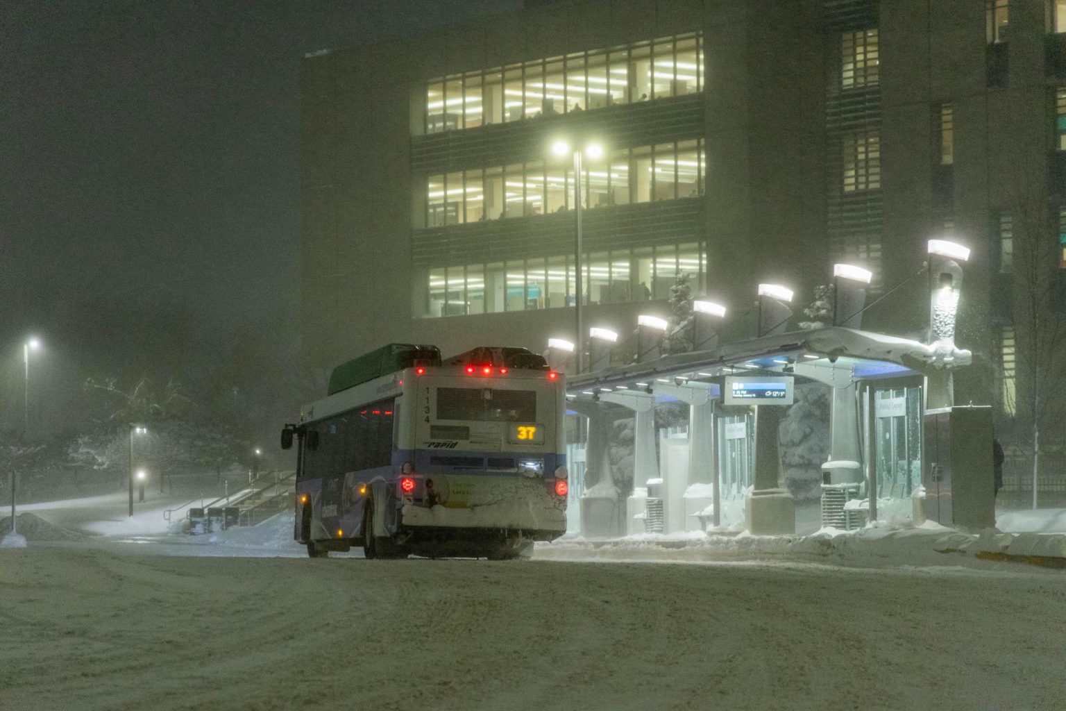 Winter Weather Wreaks Havoc On The Rapids Routine Grand Valley Lanthorn